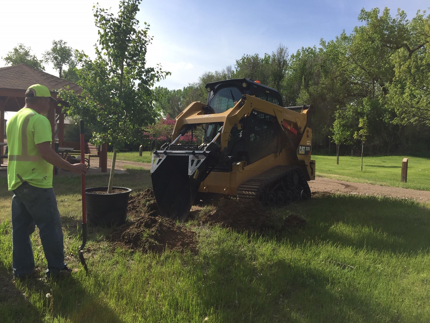 5.20.20_ARBORETUM PLANTING